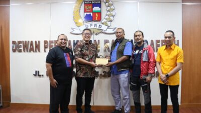 Peduli Korban Gempa Cianjur, DPRD Kota Bogor Salurkan Bantuan Melalui PWI dan Gerakan Anak Negeri
