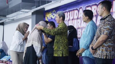 Dedie Rachim Wisuda Para Wirausaha yang Digelar Dinkukmdagin Kota Bogor