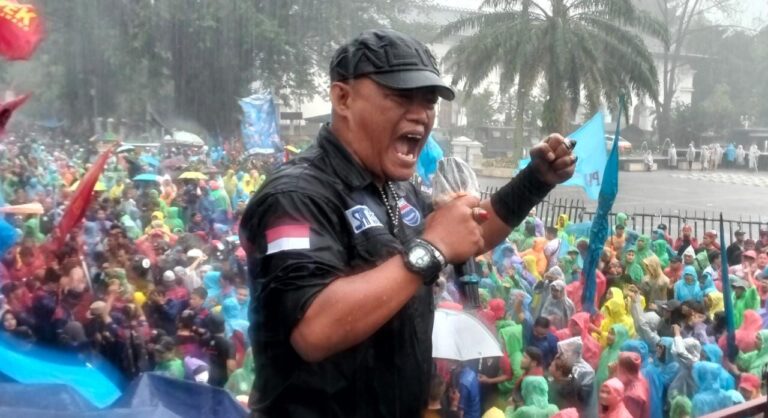 Aksi Buruh Jawa Barat Berhari-hari Selamatkan UMK Tahun 2023 dari Kejahatan OMNIBUS LAW UU Cipta Kerja