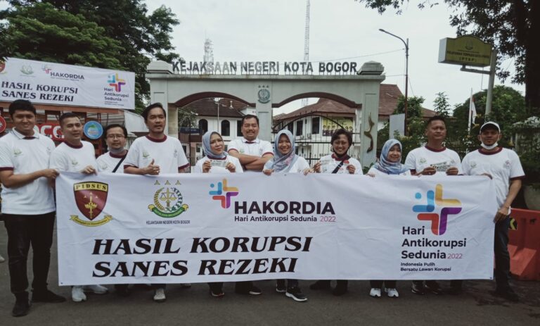 Hakordia 2022, Kejari Kota Bogor Bagi-bagi Striker dan Kaos Lawan Korupsi