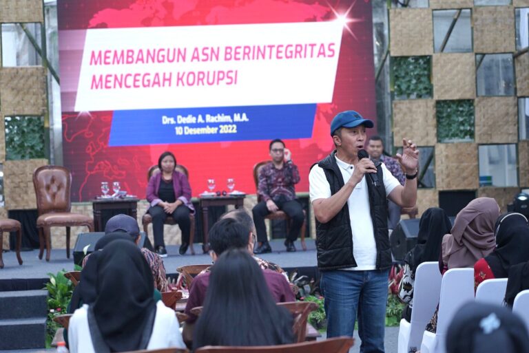 Dedie Rachim: Pemberantasan Korupsi bukan hanya urusan hukum atau HAM, tetapi urusan membangun karakter manusia