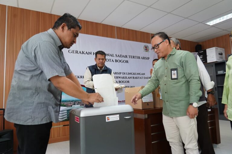 Sekretariat DPRD Kota Bogor Musnahkan 1411 Arsip