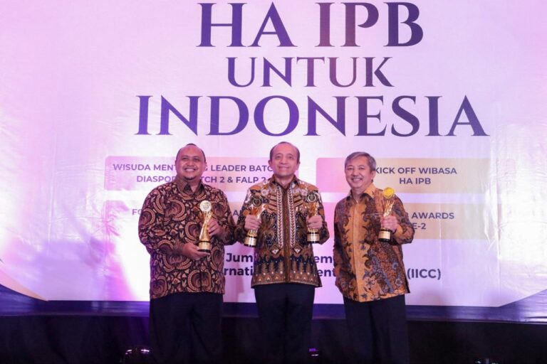 Wow, Ketua DPRD Kota Bogor Raih HA IPB Award 2022 Kategori Politisi Terbaik