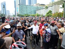 Masyarakat Komentari Presiden Jokowi saat Bersepeda di Kawasan CFD Sudirman-Thamrin