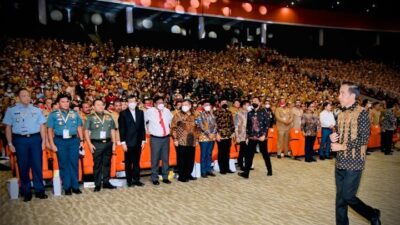 Presiden Ajak <em>Kepala Daerah dan Forkopimda</em> Tangani Inflasi Bersama