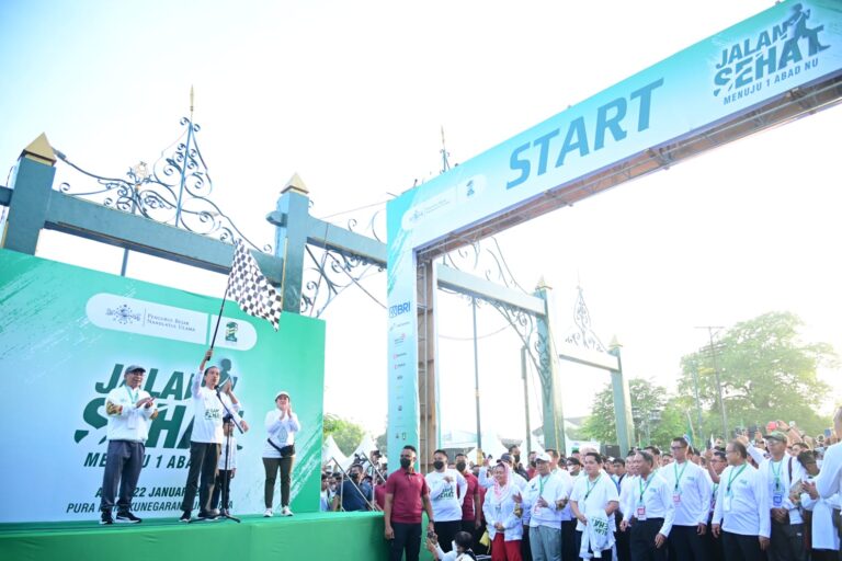 Menuju 1 Abad NU, Presiden Ikuti Jalan Sehat