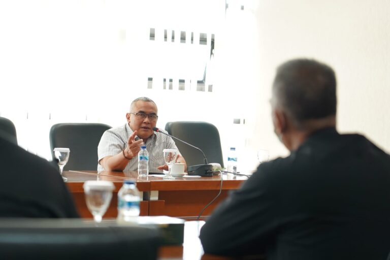 PKL Kebon Kembang Digusur Untuk Musrenbang, Anggota Komisi II DPRD Angkat Suara Bela Pedagang