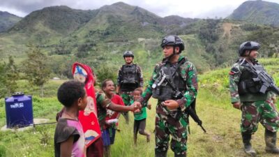Masyarakat Kampung Ambrigime Sambut anggota Pos Pirime