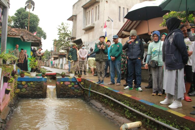 Rintisan Wisata Konservasi Solokan Kampung Bedas Pelita Atlas Desa Tanggulun Ibun Ditinjau