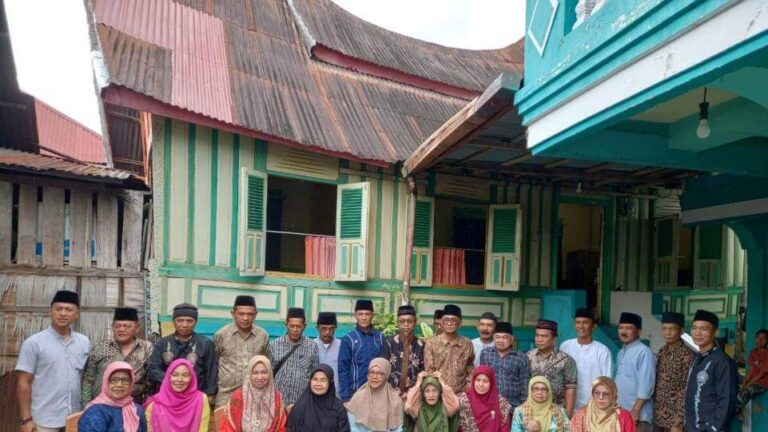 Musdafirman S.Si Datuak Rajo Diguci, Panghulu Suku Guci Pauh IX Pulang Kampung ke Rumah Mandenya