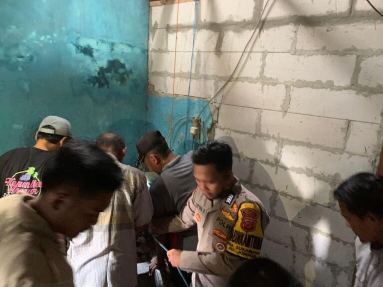 Seorang Lansia Ditemukan Didalam Sumur 5 Meter