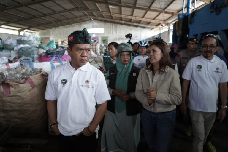 Bupati Bandung: Masalah sampah tak bisa hanya wacana, harus ada langkah konkrit, ketersediaan alat, hingga anggaran