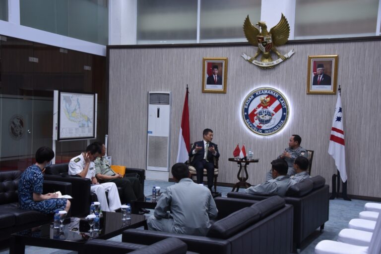 Dubes China Temui Kepala Bakamla RI Bahas Proyeksi Peningkatan Kerja Sama Kemaritiman