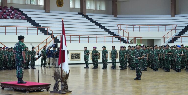<strong>Panglima TNI Pimpin Upacara Korps Kenkat 107 Orang Pati TNI</strong>