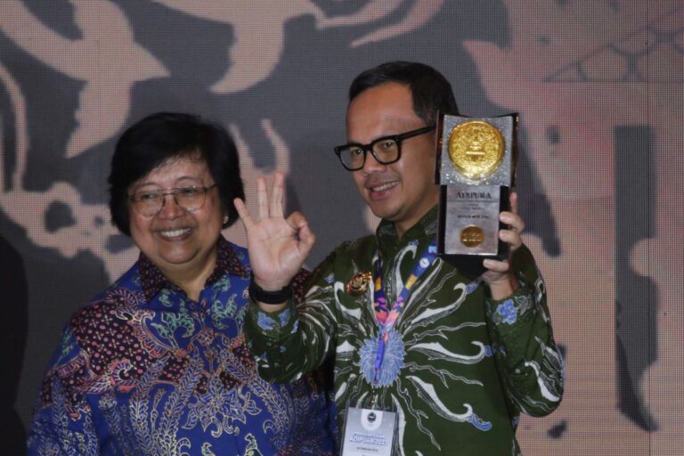 Setelah 28 Tahun, Bima Arya Catatkan Sejarah Kota Bogor Sabet Piala Adipura