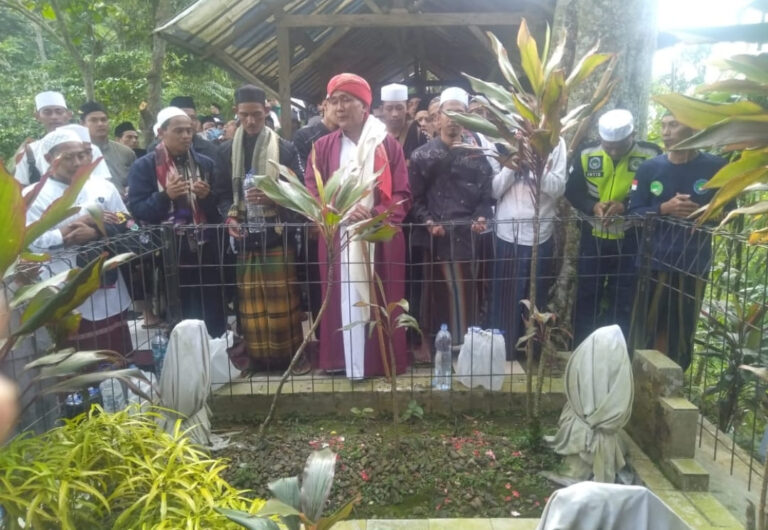 1001 Motor Ziarah Kubro ke Puncak Gunung Pancar Sambut Bulan Suci Ramadhan 1444 Hijriah