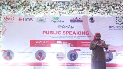 Pelatihan Publik Speaking, Bangkitkan Percaya Diri Perempuan