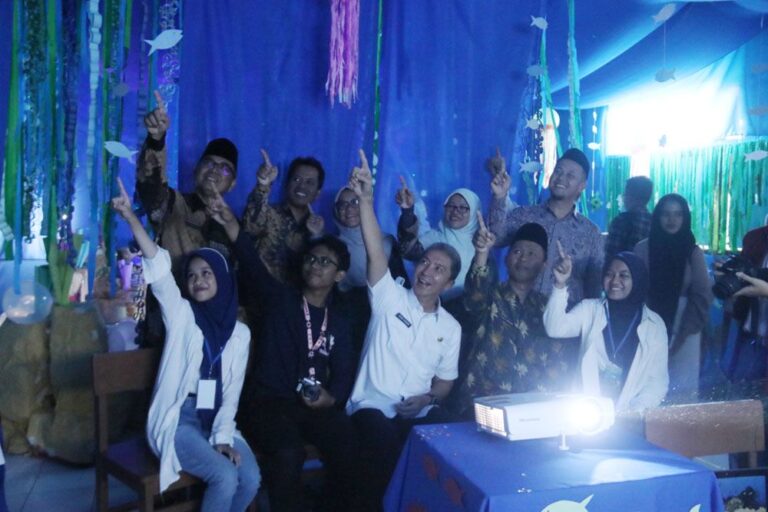 Dedie Rachim Apresiasi Pameran Instalasi MAN 2 Kota Bogor, Sulap Ruang Kelas Jadi Ruang Kreasi