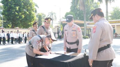 Kapolres Bogor Mutasi Tiga Kapolsek