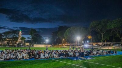 Shalat Subuh Berjamaah di Lapangan mini soccer Taman Manunggal, ini kata Ustadz Pantun
