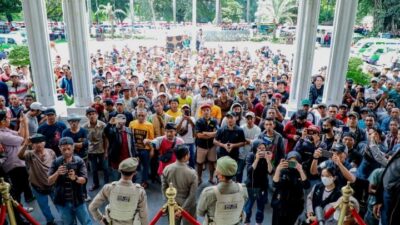 Aksi Demo Pengemudi Angkot Desak Bima Arya Segera Berlakukan Tarip Biskita Transpakuan