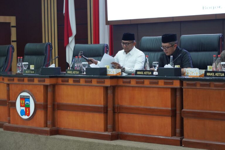 Tok! DPRD Kota Bogor Lanjutkan Pembahasan Raperda Fasilitasi Pelayanan Haji