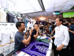 Jokowi Tinjau Aktivitas Perdagangan Pascalebaran di Jakarta
