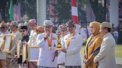 Moment Terakhir Gubernur dan Wagub Peringati Hari Jadi ke-78 Jawa Barat, Kota Bogor Terima Penghargaan Adminduk Terbaik 1