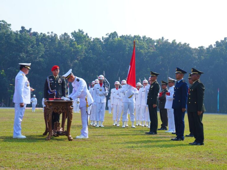 Panglima TNI Lantik 33 Perwira PSDP PNB TNI TP 2020 dan 350 Perwira Prajurit Karier TNI TA 2023, “TNI Garda Terdepan Benteng Terakhir Kedaulatan Bangsa”
