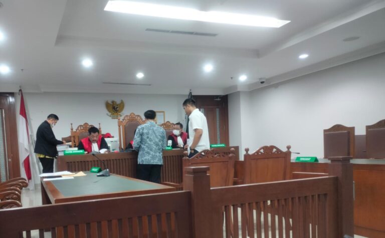 Sidang Perdana Kasus Pemalsuan Akta Lahir yang Viral di Tik Tok! Akhirnya Digelar di PN Jakarta Pusat Kelas 1A Khusus