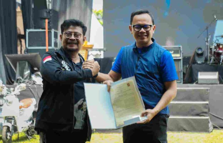 Pemkot Bogor Terima BAST Hibah Lahan Lapangan Manunggal Seluas 1,2 hektar dan Kantor Kelurahan 500 meter persegi