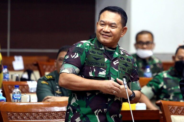 Saptaning: Jenderal Dudung Adalah Anugerah Tuhan, Kehadirannya Selalu Dirindukan Para Prajurit TNI