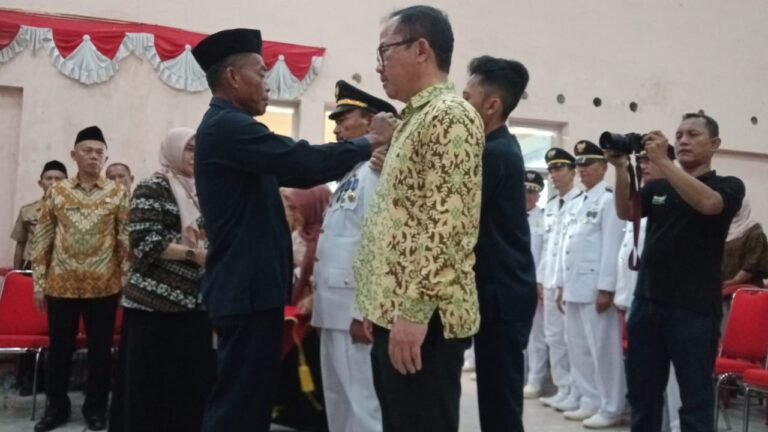 Jelang akhir Purna Tugas Bupati Subang Merotasi, Memutasi dan Melantik 127 Pejabat Eselon