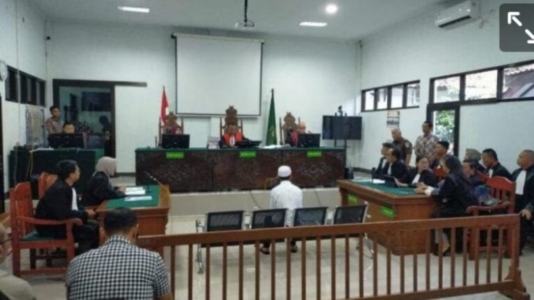 Dakwaan Asal Jadi? Yosep Tolak Dakwaan Jaksa dalam Kasus Pembunuhan Ibu dan Anak di Subang