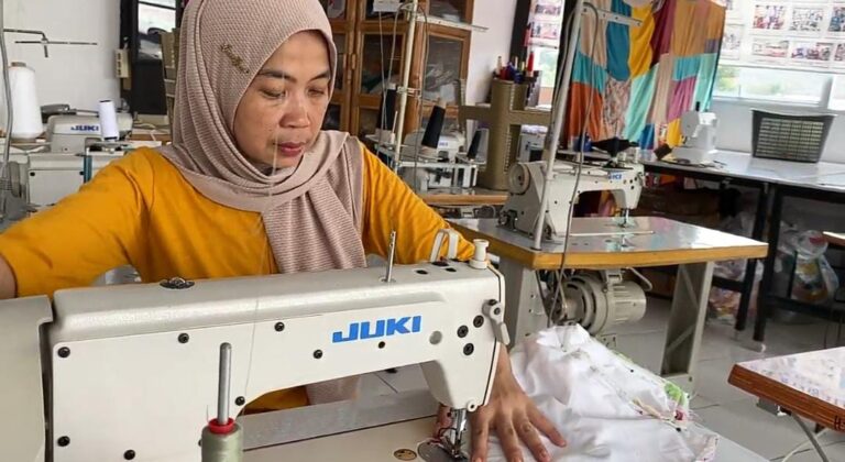 Kampung Perca: Menenun Nilai dari Limbah Kain