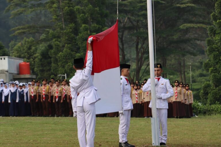 Semarak Peringatan Hari Kebangkitan Nasional ke-116 di Cisarua, Gaungkan Semangat Persatuan dan Kemajuan Bangsa