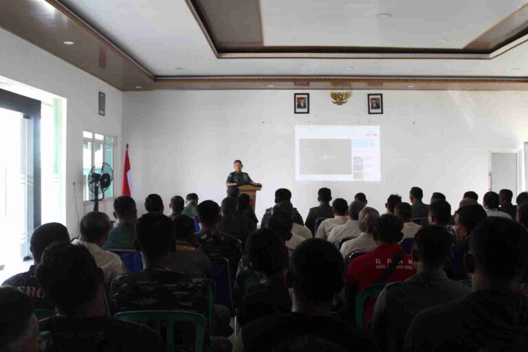 Nyalakan Semangat Juang! Dandim Batang Ajak Prajurit dan PNS Nobar Film “The East”