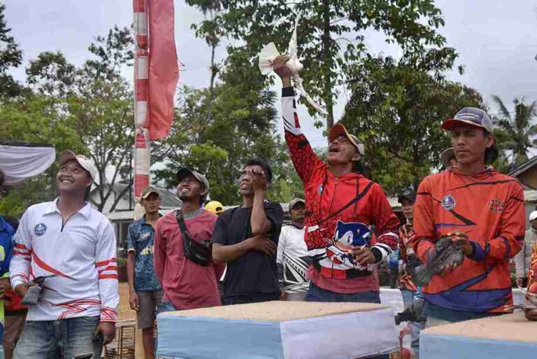 Bupati Cup Bedas: Ajang Adu Tinggi Merpati di Nagreg