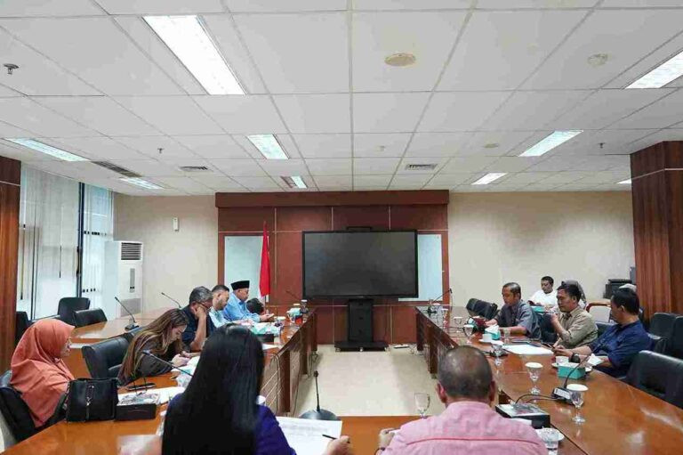 Penyaluran Bantuan Pelunasan Ijazah di Kota Bogor Belum Optimal, DPRD Minta Disdik dan Kesra Evaluasi Kinerja