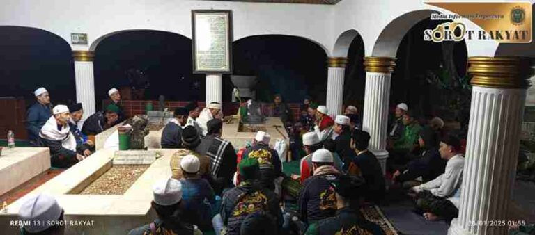 Jamaah Majelis Al-Inayah Gelar Ziarah Kubro Keliling Jawa Barat 2025
