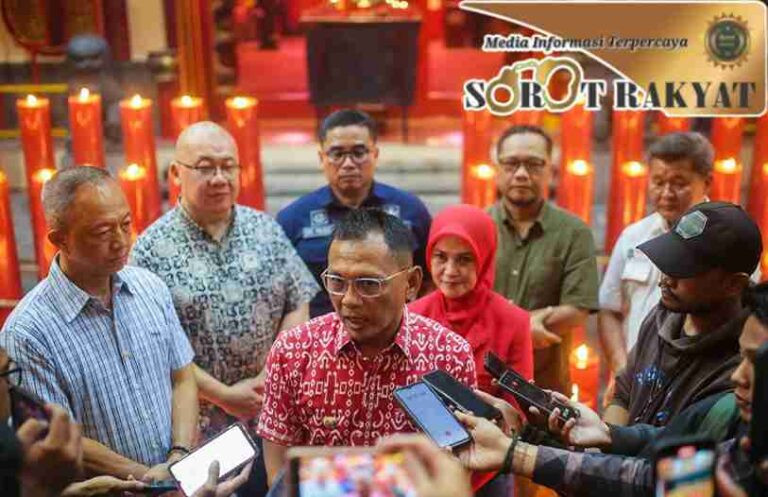 Nyalakan Lilin Harapan di Vihara Dhanagun, Hery Antasari Komitmen Tingkatkan Toleransi di Kota Bogor