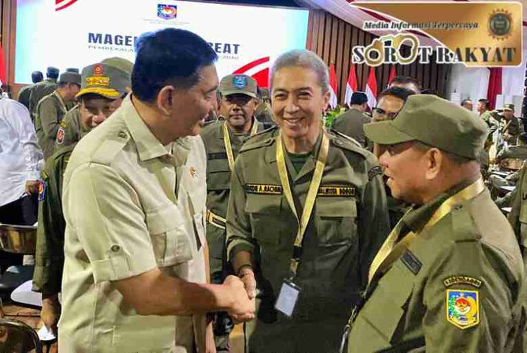 Wali Kota Bogor Tampil Beda di Retret Kepala Daerah: PDL Satpol PP Curi Perhatian!