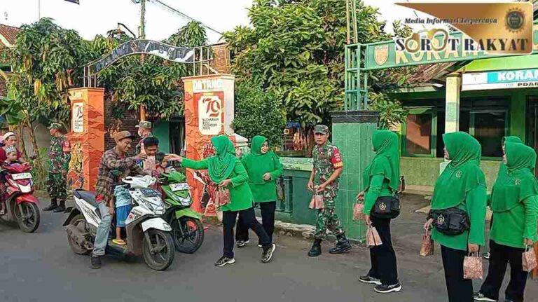 Berkah Ramadhan di Batang:  TNI dan Warga Bersatu Bagikan Takjil Gratis