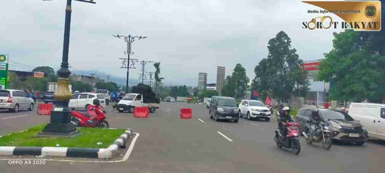 Long Weekend Aman dan Lancar: Polsek Sukaraja Bogor Siaga Atasi Kemacetan dan Tindak Kriminal