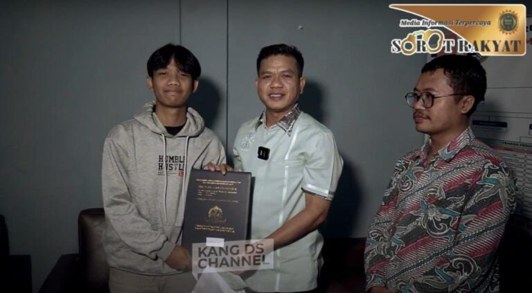 Ribuan Siswa Bandung Bebas Ijazah Tertahan: Kang DS dan KDM Ukir Sejarah Pendidikan!