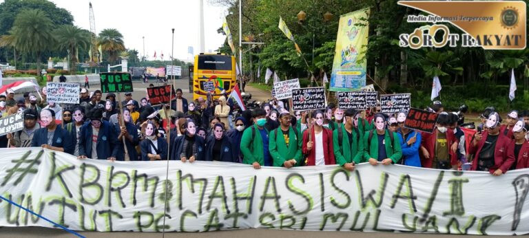 Dugaan Korupsi dan Nepotisme di Kemenkeu: Demonstran Minta Presiden Prabowo Pecat Sri Mulyani