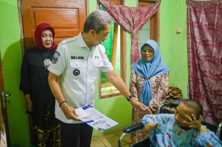 KTP-el Langsung Jadi! Wali Kota Bogor Jemput Bola Layanan Adminduk di Hari Jadi Bogor ke-543