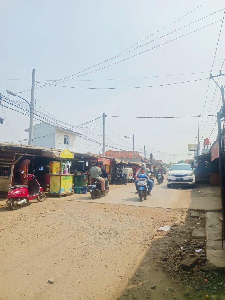 “BUKAN SEKADAR JUALAN: PASAR WATES AJARKAN MAKNA REZEKI BERKAH”