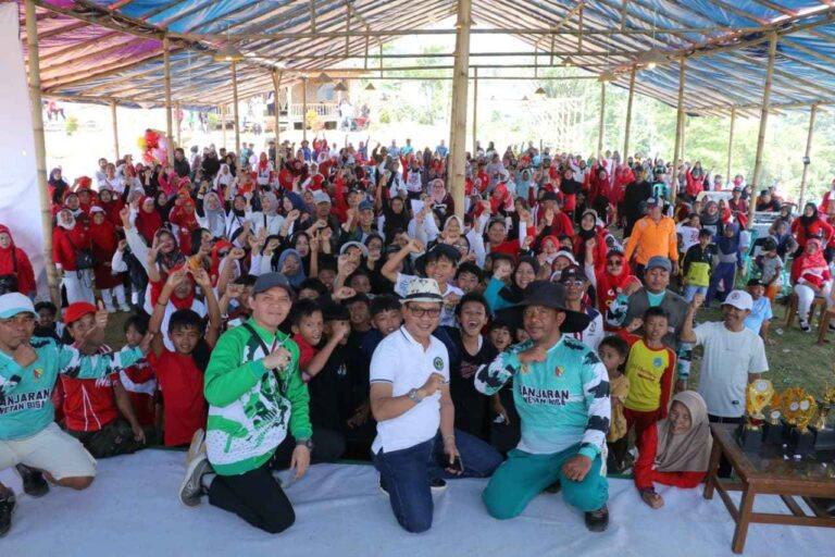 Targetkan 10.000 Wirausaha Muda, Bupati Bandung Resmikan ‘Hajat Lembur’ di Banjaran Wetan