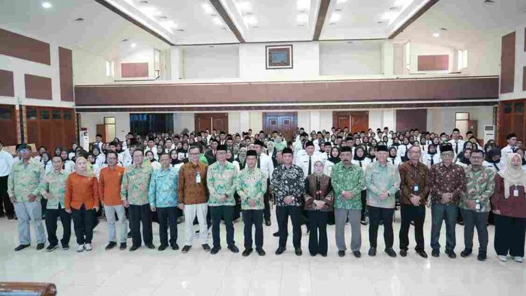 Sanksi Berat Menanti ASN Pelaku Judi Online dan Pinjol